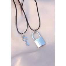 Kilit Anahtar Tasarımlı Çift Kolyesi Kilit Anahtar Tasarımlı Çift Kolyesi