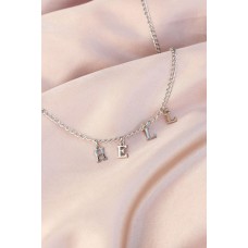 Yeni Sezon Hell Yazılı Gümüş Renk Sallantılı Kadın Kolye Yeni Sezon Hell Yazılı Gümüş Renk Sallantılı Kadın Kolye