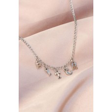 Yeni Sezon Bitch Yazılı Gümüş Renk Sallantılı Kadın Kolye Yeni Sezon Bitch Yazılı Gümüş Renk Sallantılı Kadın Kolye