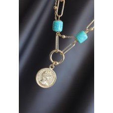 Elizabeth Model Gold Metal Zincirli Mavi Taş Detaylı Çoklu Kolye Elizabeth Model Gold Metal Zincirli Mavi Taş Detaylı Çoklu Kolye