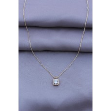 Kare Zirkon Taşlı Gold Metal Kadın Kolye Kare Zirkon Taşlı Gold Metal Kadın Kolye