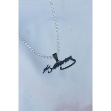 Siyah Çelik Uçlu Atatürk İmzalı Gümüş Renk Zincir Kolye Siyah Çelik Uçlu Atatürk İmzalı Gümüş Renk Zincir Kolye