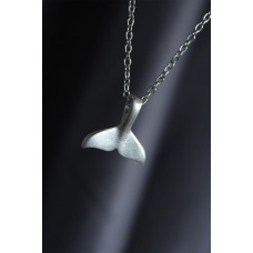 Balina Kuyruğu Model Gümüş Renk Metal Zincirli Erkek Kolye Balina Kuyruğu Model Gümüş Renk Metal Zincirli Erkek Kolye