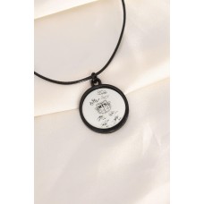 Siyah İpli BTS Figürlü Kolye Siyah İpli BTS Figürlü Kolye