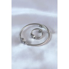 Çelik Gümüş Renk Daire Figür Erkek Bileklik Yüzük Seti Çelik Gümüş Renk Daire Figür Erkek Bileklik Yüzük Seti